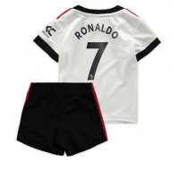 Fotbalové Dres Manchester United Cristiano Ronaldo #7 Dětské Venkovní 2022-23 Krátký Rukáv (+ trenýrky)